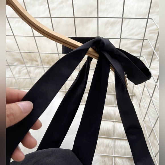 Matching Set Brallet and Shorts - Picture 7 of 10